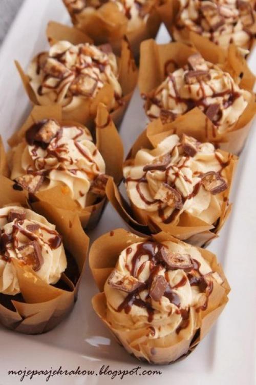 Капкейки Сникерс. Ингредиенты для 16 штук: 03 Капкейки Сникерс. Ингредиенты для 16 штук: 03