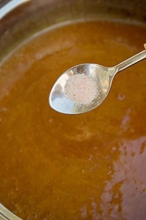 Карамельный соус. Соус отлично сочетается с ванильным мороженым. 05 Карамельный соус. Соус отлично сочетается с ванильным мороженым. 05