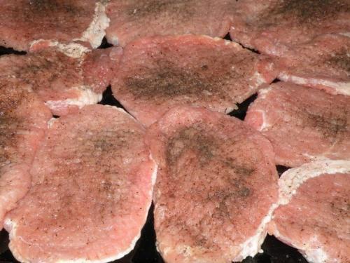 Мясо по-французски.  Ингредиенты: 01