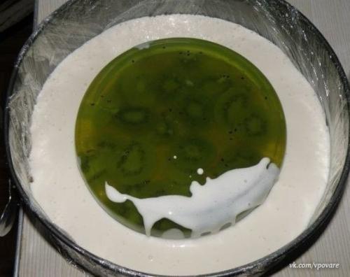 Желейный торт из киви и сметаны. 05 Желейный торт из киви и сметаны. 05