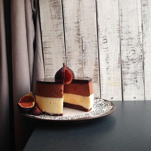 Сливочно - шоколадный торт.