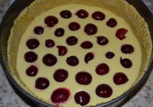 Творожный пирог с вишней. 04