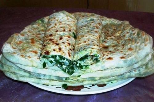 Афарар (лезгинская вегетарианская пицца). Афарар (лезгинская вегетарианская пицца).