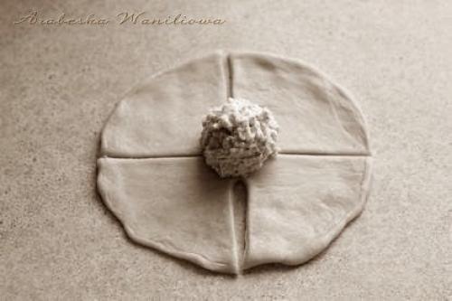 Дрожжевые сырные розочки своими руками. 02