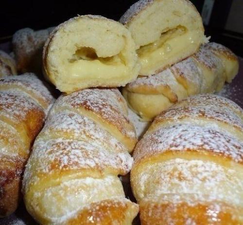 Воздушные булочки с кремом?