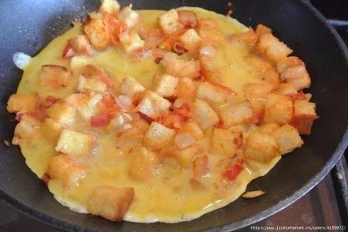 Яичница по-французски.  Ингредиенты и приготовление (1-2 порции: 02