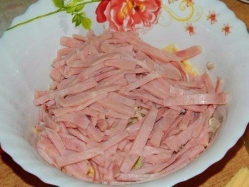 Салат Праздничный?   Ингредиенты: 03