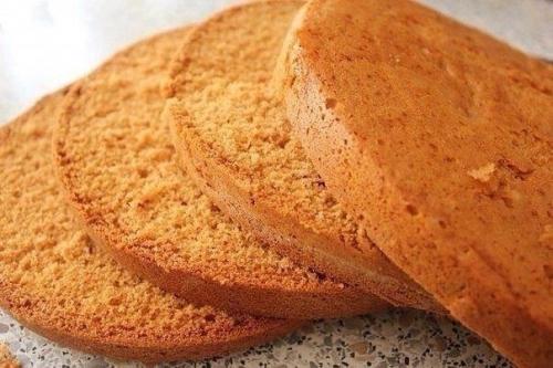 Ооочень вкусный, нежный и влажный бисквитный медовик со сливочным кремом? 03