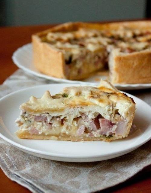 Пирог с сыром бри и ветчиной. 06