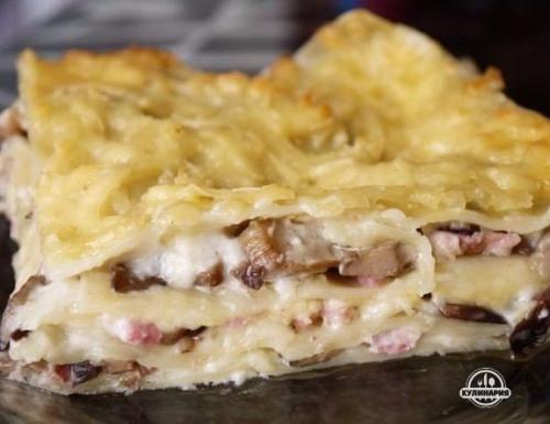 Лазанья с ветчиной и грибами.