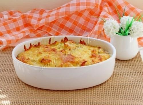Запеканка из цветной капусты и курицы.