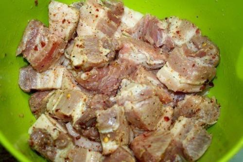 Шашлык в духовке на Луковой Подушке. 02