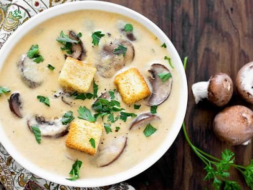 Сырный суп (с плавленным сырком) с курицей.