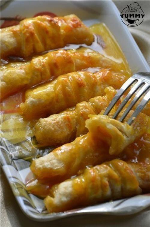 Слойки с мандаринами в карамельном сиропе.