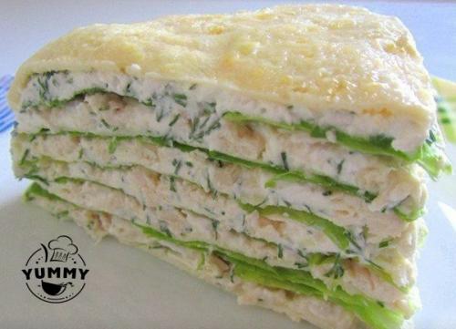 Замечательный закусочный торт из нежной куриной грудки!