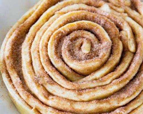 Торт - рулет с корицей или очень большой "Синнабон"!