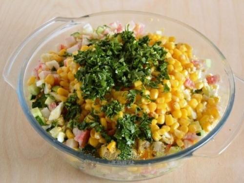 О ЧЕМ ГОВОРИТ ЛИЦО:  ЛОБ:  В том случае, Если угри появляются ближе к линии роста волос, это говорит о нарушениях в работе желчного пузыря. 01