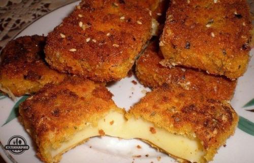 Жареный сыр.  Ингредиенты: