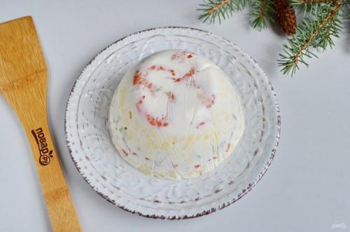 Заливной салат с креветками и авокадо. 09