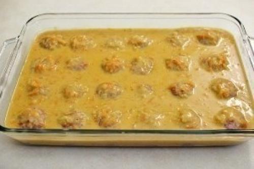 Рецепт тефтелей с рисом. Тефтели с рисом и сливочной подливкой в ДУХОВКЕ.