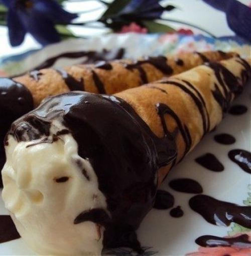 Блинный рожок с творогом и шоколадом?