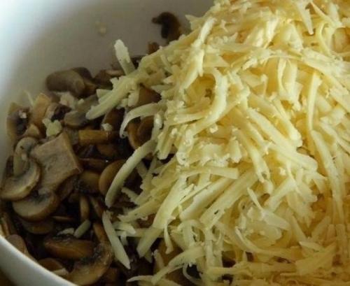 Грибной салат с курицей. 04