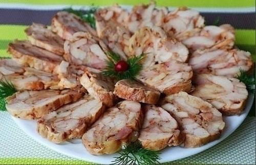 Куриный pулет, запеченный в фольге.

