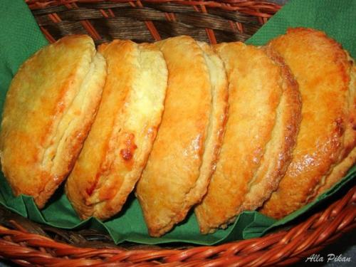 Сочники. Уже стало очень интересно, что же это за столовская еда такая очень вкусно утречком с кофе! Сочники. Уже стало очень интересно, что же это за столовская еда такая очень вкусно утречком с кофе!