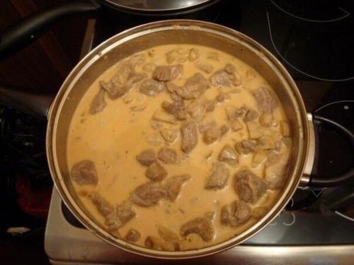 Мясо в сырном соусе. 07