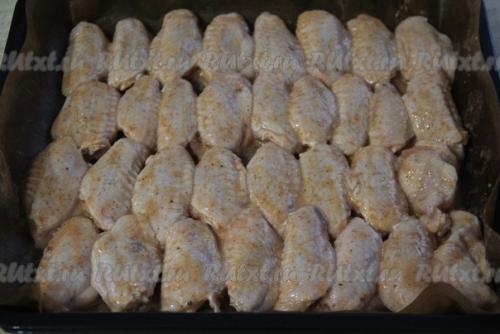 Куриные крылышки в кефире в духовке. 06