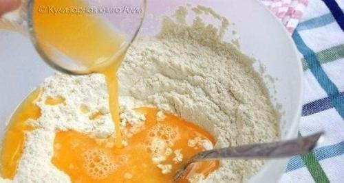 Чебуреки Кримские.  Ингредиенты: 01