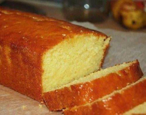 Очень вкусный лимонный кекс.