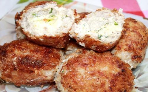 Любимые котлеты с начинкой.
