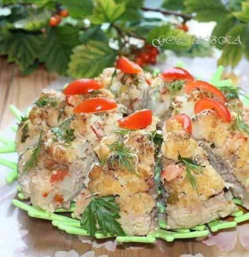 Мясной торт с цветной капустой.

