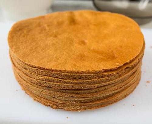 Медовик ателье вкусный блог. Медовик "Ателье". 

Данный медовик затмил собой все варианты этого торта, которые были приготовлены раньше.