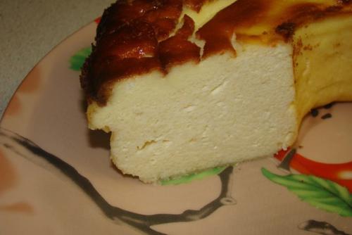 Творожная запеканка.  Хотя за свою жизнь приготовила немало запеканок и чизкейков - эта запеканка у меня получилась мега вкусной. 02