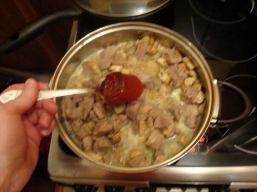 Мясо в сырном соусе. 05