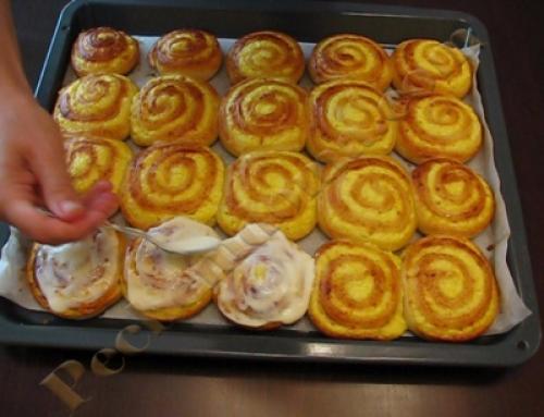 Завитушки с творогом в нежнейшей сметанной заливке. 03