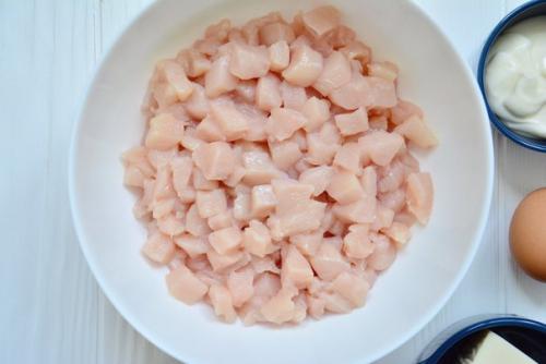 Рубленые куриные котлетки с сыром. 01