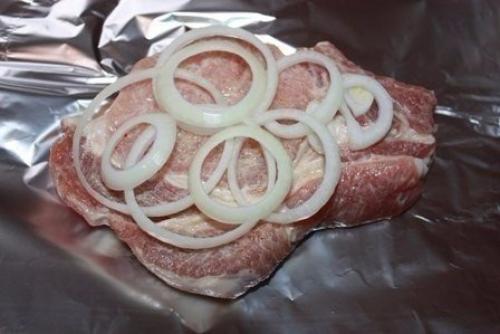 Мясо в фольге с грибами и помидорами. 01 Мясо в фольге с грибами и помидорами. 01