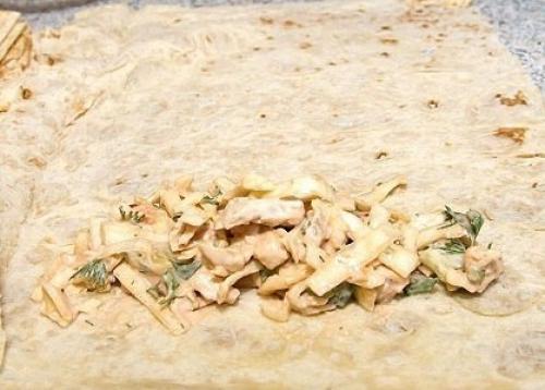 Шаверма.  Ингредиенты:  Куриная грудка (или другое мясо) - 1 шт. 06