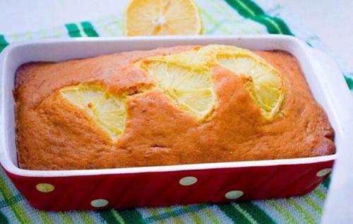 Простой лимонный кекс.