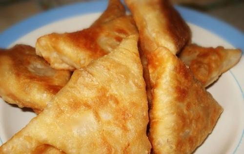 Слоёная самса с мясом.