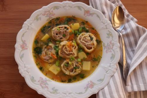 Суп с ленивыми пельменями.