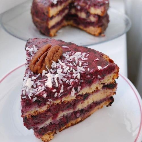 Протеиновый ягодный торт.