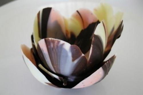 Шоколадные креманки - тюльпаны.