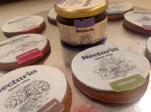 Имбирное печенье ручной работы со съедобной фотопечатью.