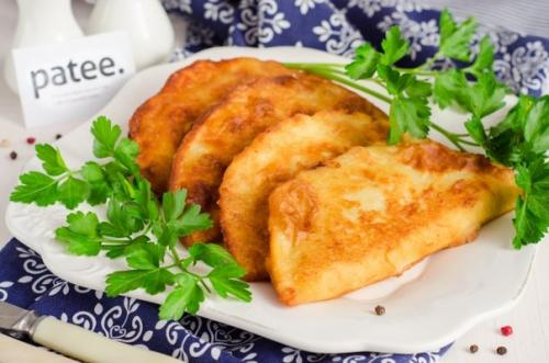 Чебуреки на заварном тесте. Чебуреки на заварном тесте.