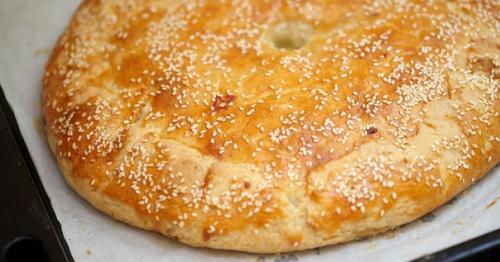 Аппетитный мясной пирог Кубэтэ.