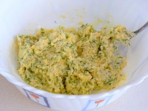 Кабачково - сырные оладьи. 03